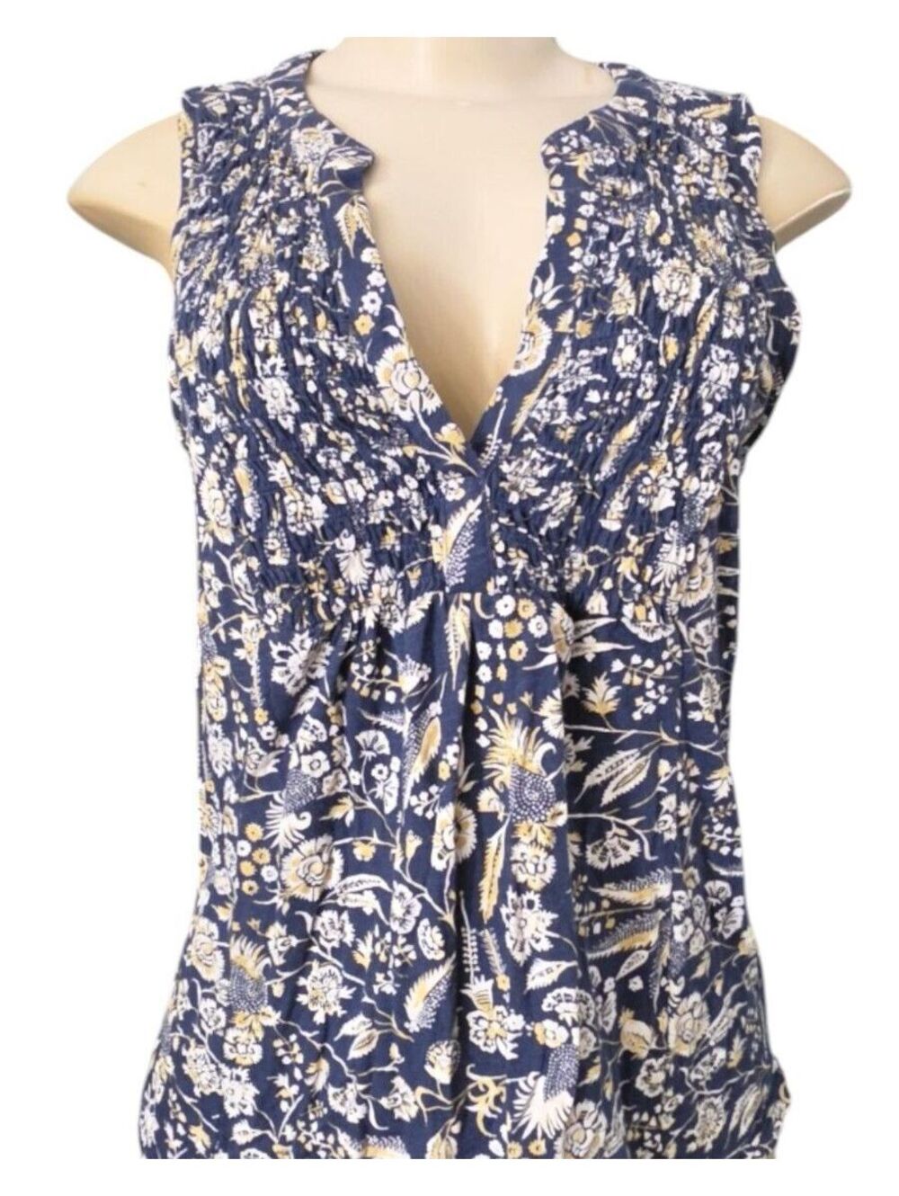 Lucky Brand Floral Sleeveless Blouse Navy Blue Boho Pintuck V Neck Top Small